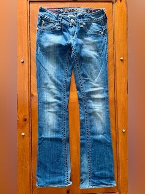 😎Y2K Rock Revival jeans 27 Raquel Boot cut 💥👖 Get your Y2K back on! 😎💥🔥